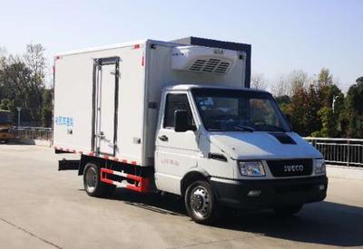 程力威牌依维柯国六3.5米冷藏车